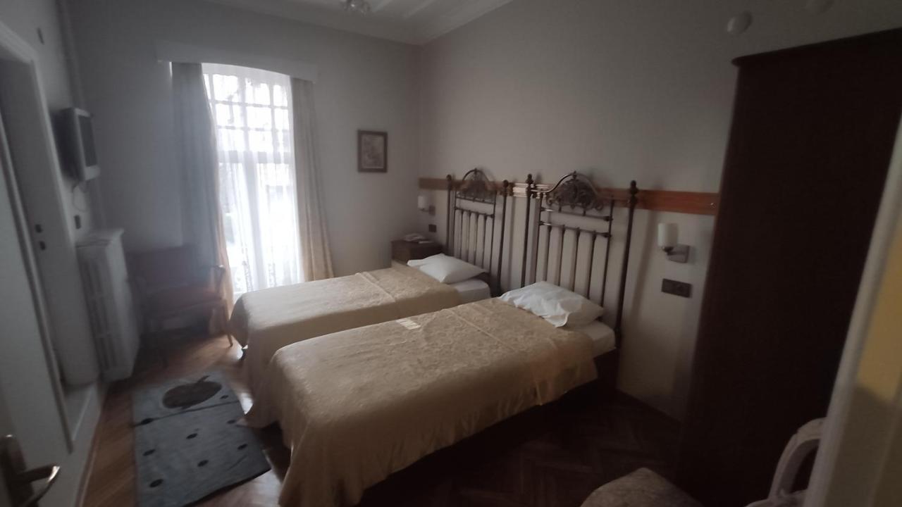 Turkoman Hotel Istanboel Buitenkant foto